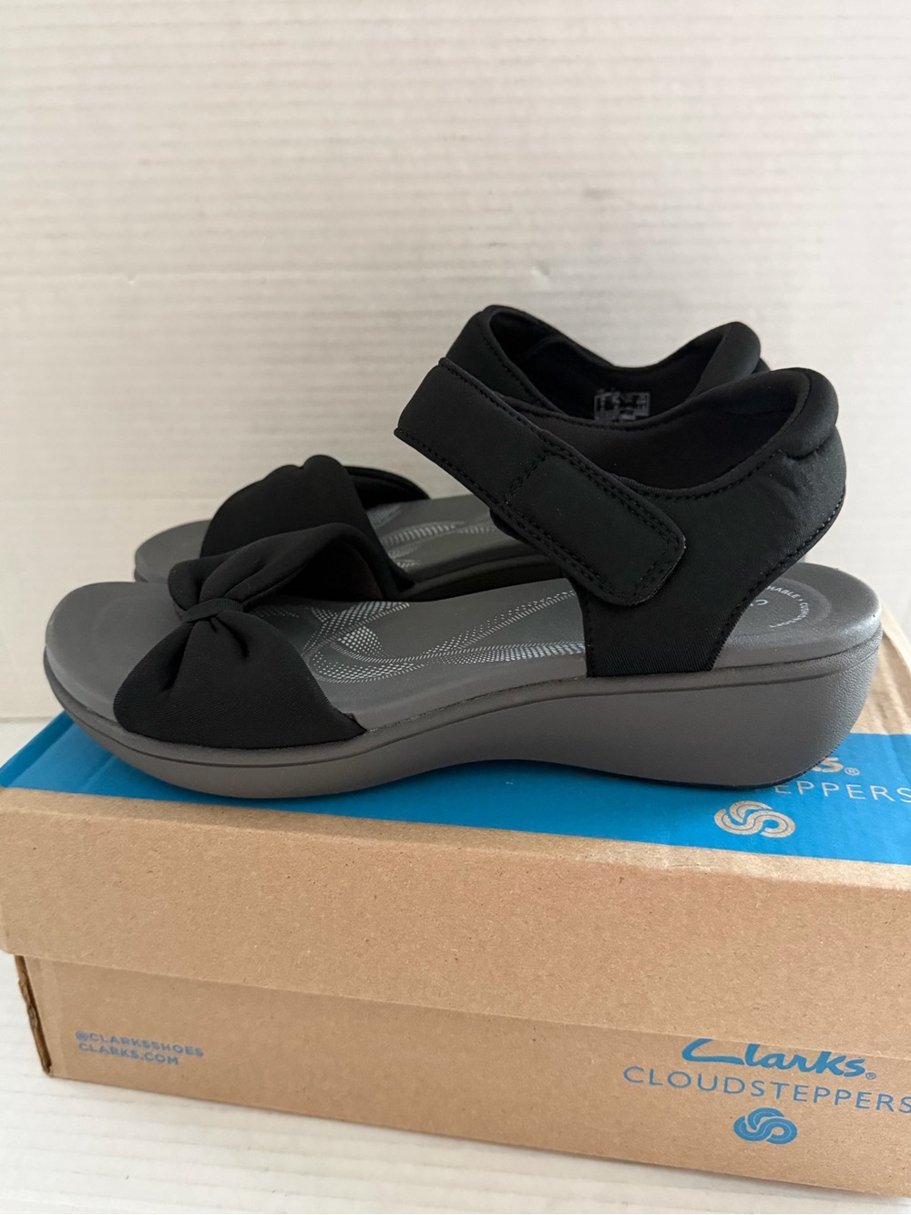 Clarks Breeze Rae Sara Ankle Strap black cushioned Sandals Women’s Size 7.5 NEW - Picture 2 of 7